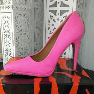 Hot Pink Heels